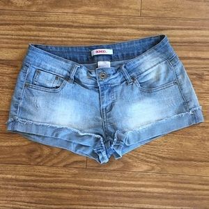 BONGO Light Wash Distressed Jean Shorts Size 5